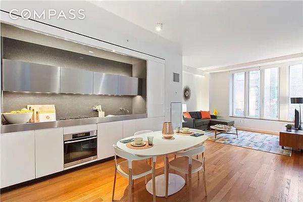 15 William Street 11A, Financial District, Downtown, NYC - 2 Bedrooms  
2 Bathrooms  
4 Rooms - 