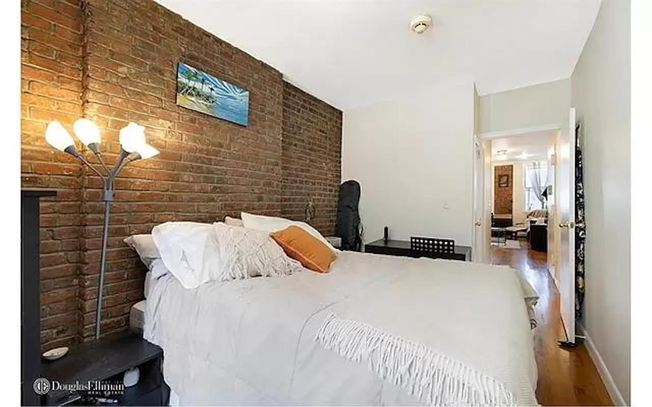 340 Atlantic Avenue 3, Boerum Hill, Brooklyn, New York - 1 Bedrooms  
1 Bathrooms  
3 Rooms - 