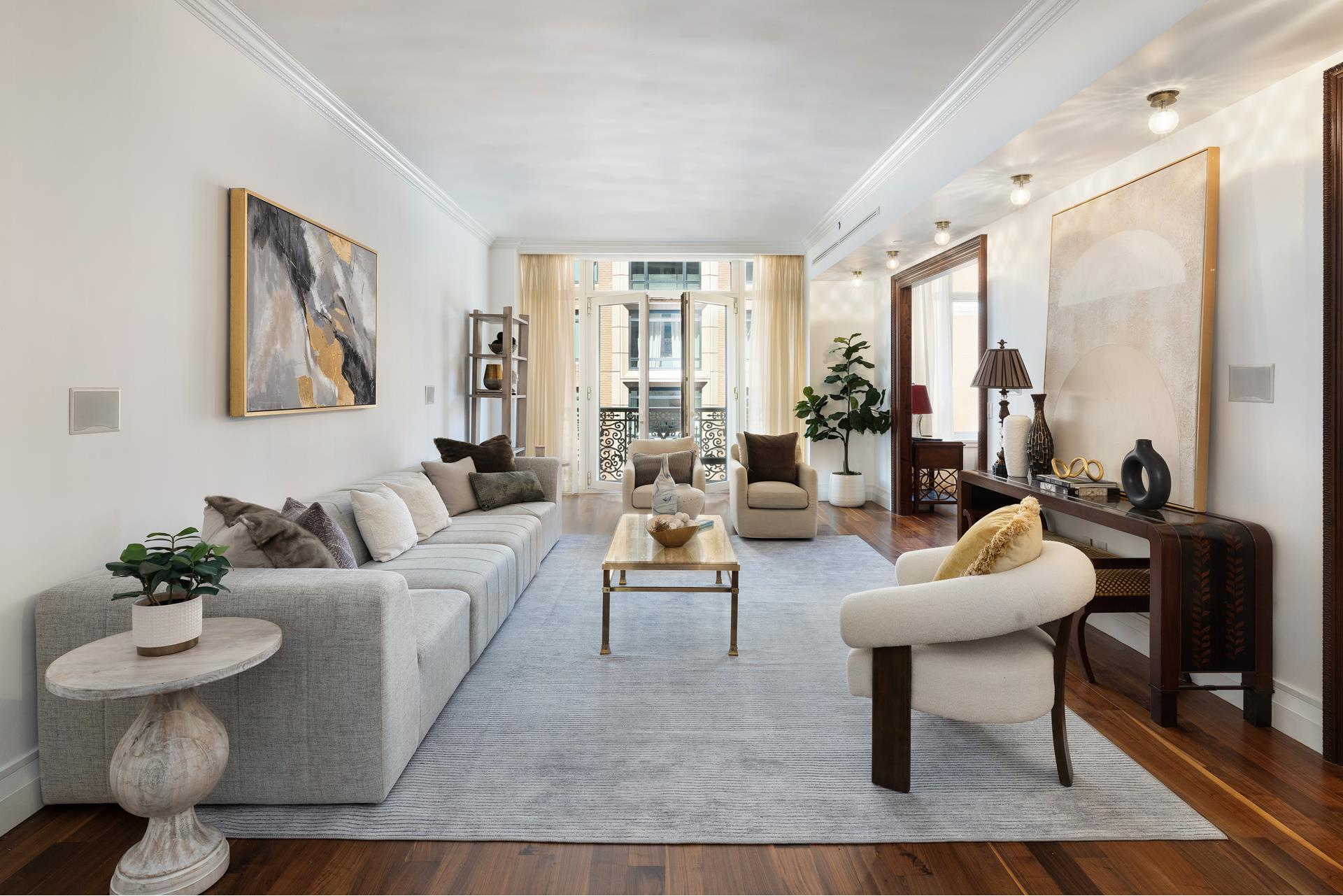 2150 Broadway 8D, Upper West Side, Upper West Side, NYC - 4 Bedrooms  
3.5 Bathrooms  
7 Rooms - 