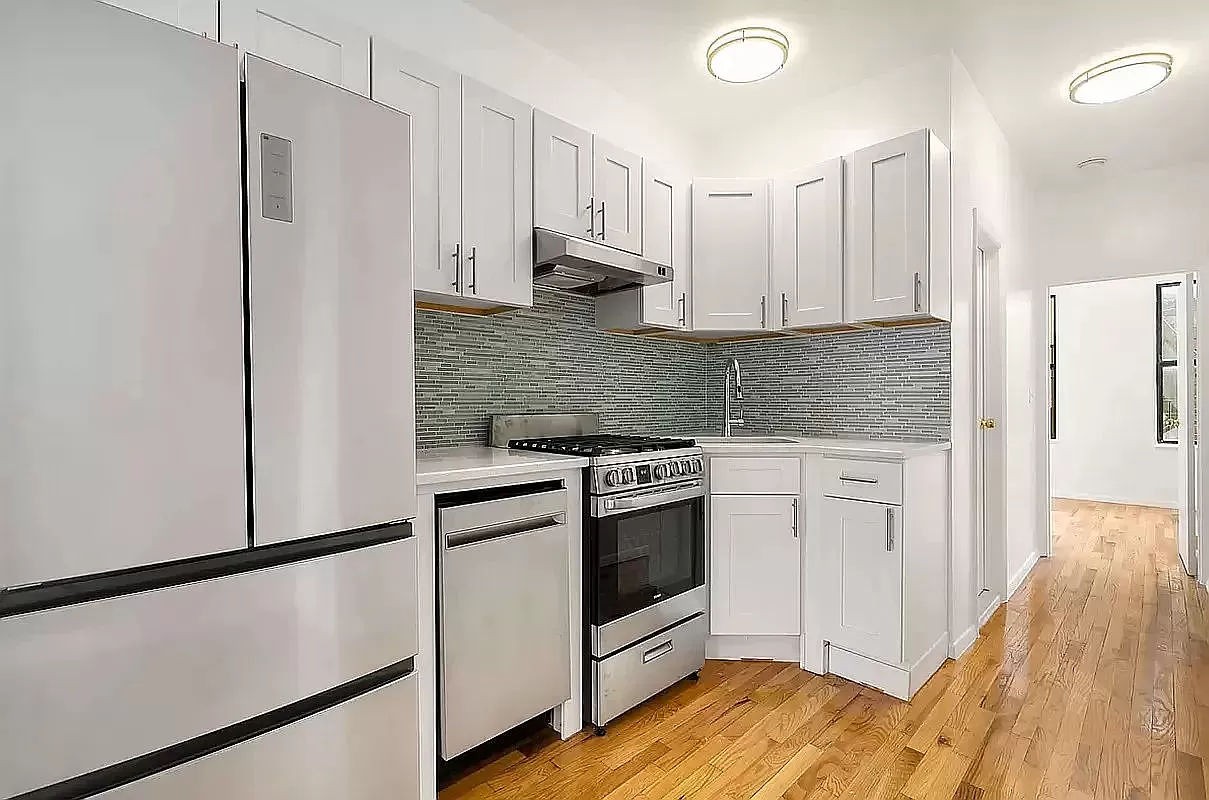 172 Attorney Street 5, Lower East Side, Downtown, NYC - 1 Bedrooms  
1 Bathrooms  
2 Rooms - 