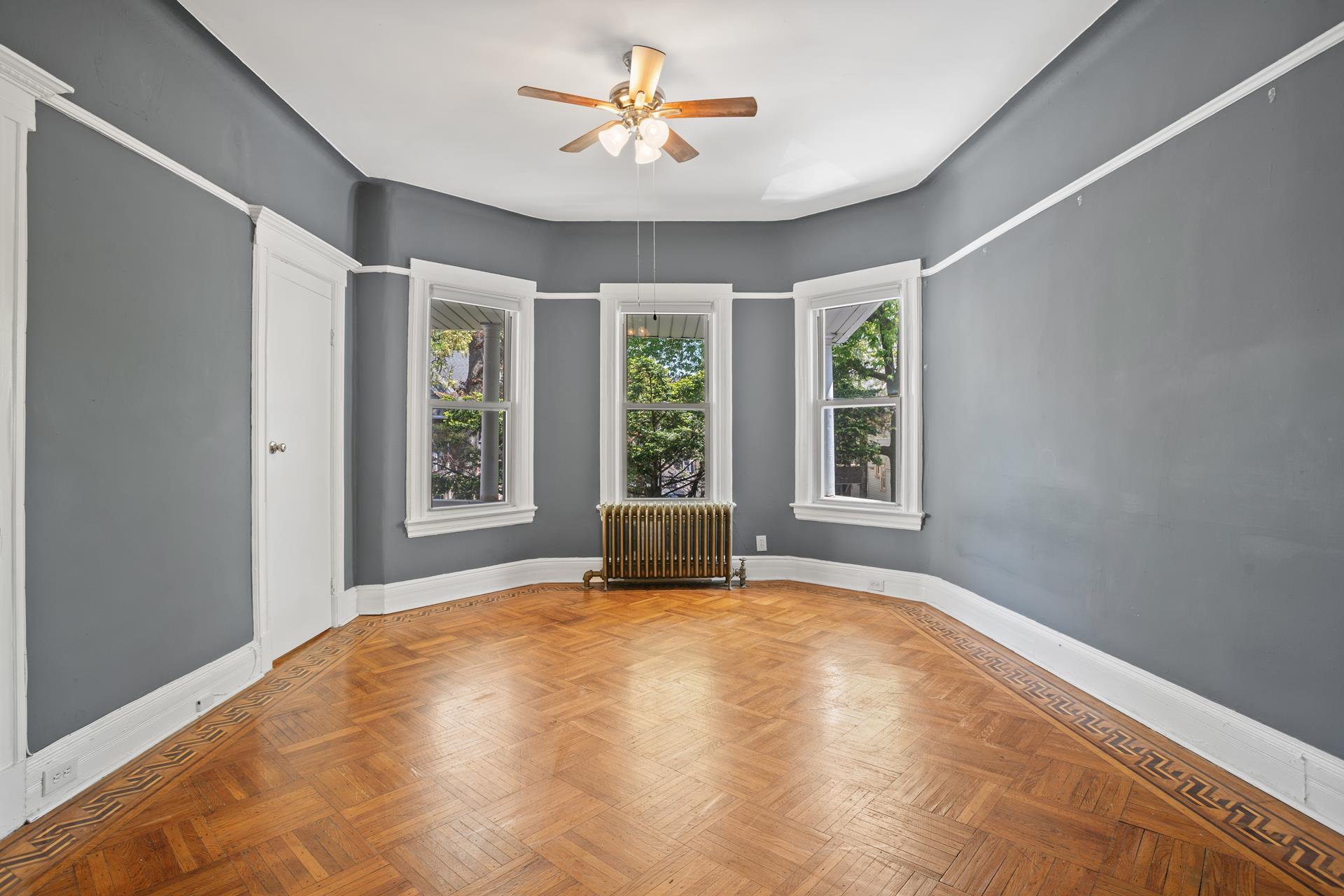 Photo 1 of 810 East 13th Street 2, Ditmas Park, New York, $3,495, Web #: 1074937697