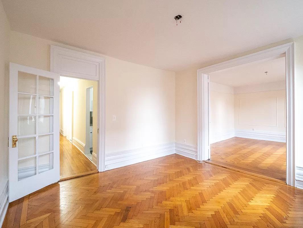206 West 99th Street 4-A, Upper West Side, Upper West Side, NYC - 4 Bedrooms  
1 Bathrooms  
6 Rooms - 