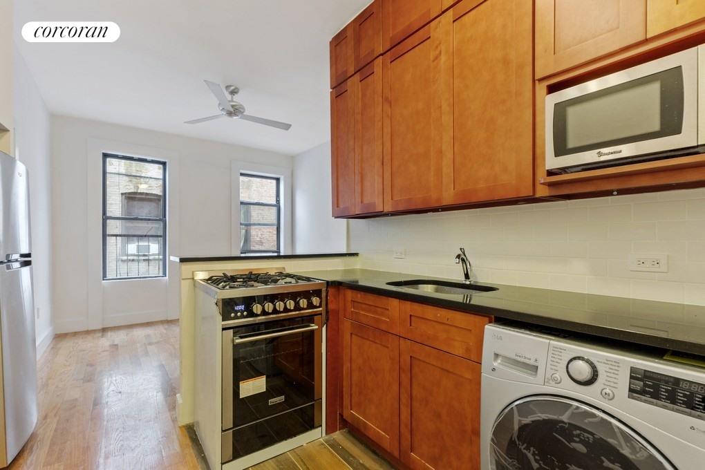 Photo 1 of 200 West 109th Street C8, Upper West Side, NYC, $3,500, Web #: 1074954195