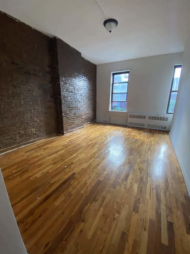 Photo 1 of 473 Columbus Avenue 3-A, Upper West Side, NYC, $2,350, Web #: 1074963214