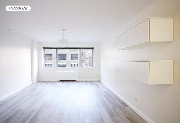 Photo 1 of 330 East 49th Street 10G, Midtown East, NYC, $2,900, Web #: 1074967652
