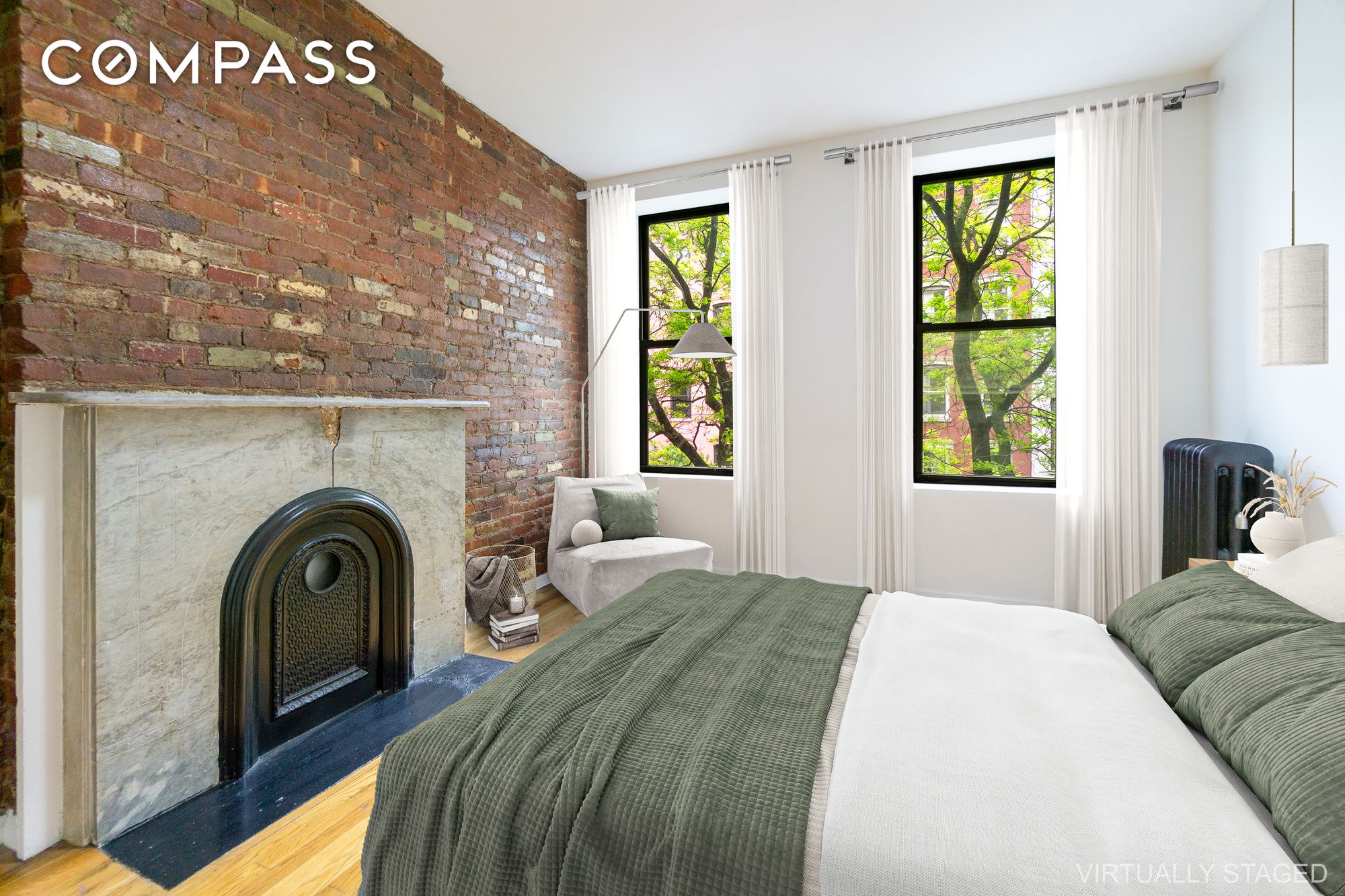 215 East 5th Street 6, East Village, Downtown, NYC - 2 Bedrooms  
2 Bathrooms  
4 Rooms - 