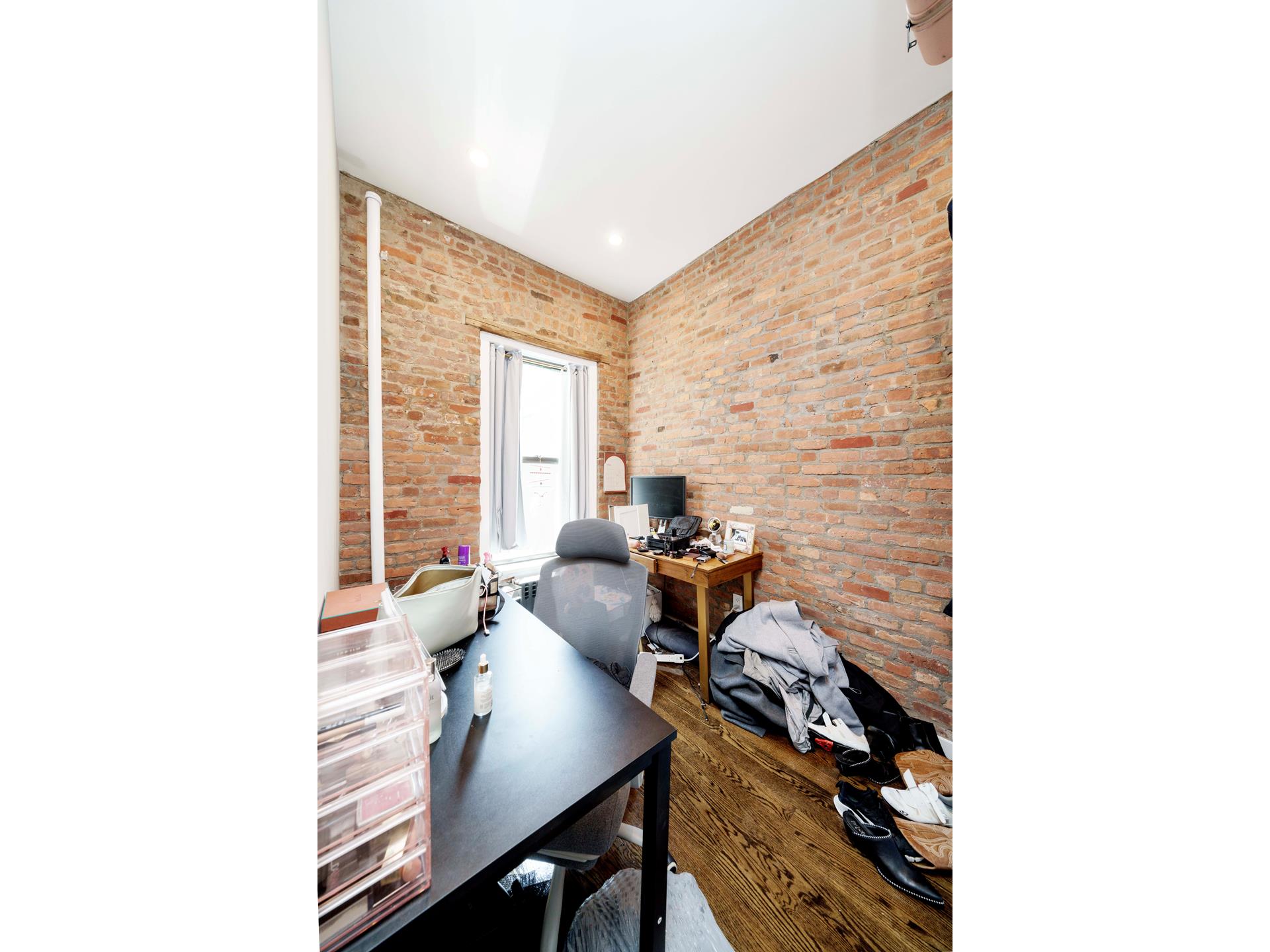 Photo 1 of 280 East 10th Street 30, East Village, NYC, $6,000, Web #: 1074986131