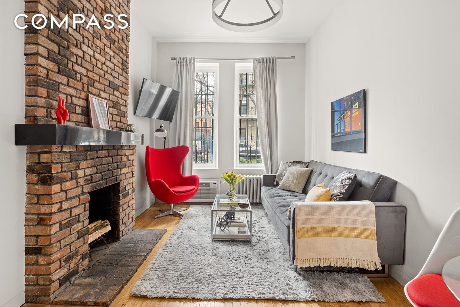 345 West 21st Street 1D, Chelsea, Downtown, NYC - 1 Bedrooms  
1 Bathrooms  
3 Rooms - 