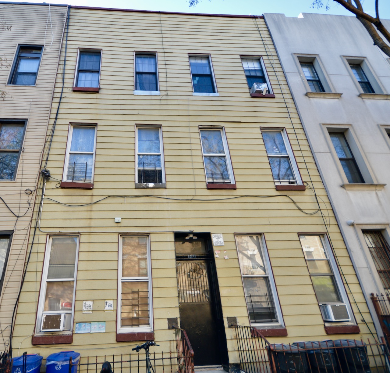 1371 Greene Avenue Building, Bushwick, Brooklyn, New York - 12 Bedrooms  
6 Bathrooms  
24 Rooms - 