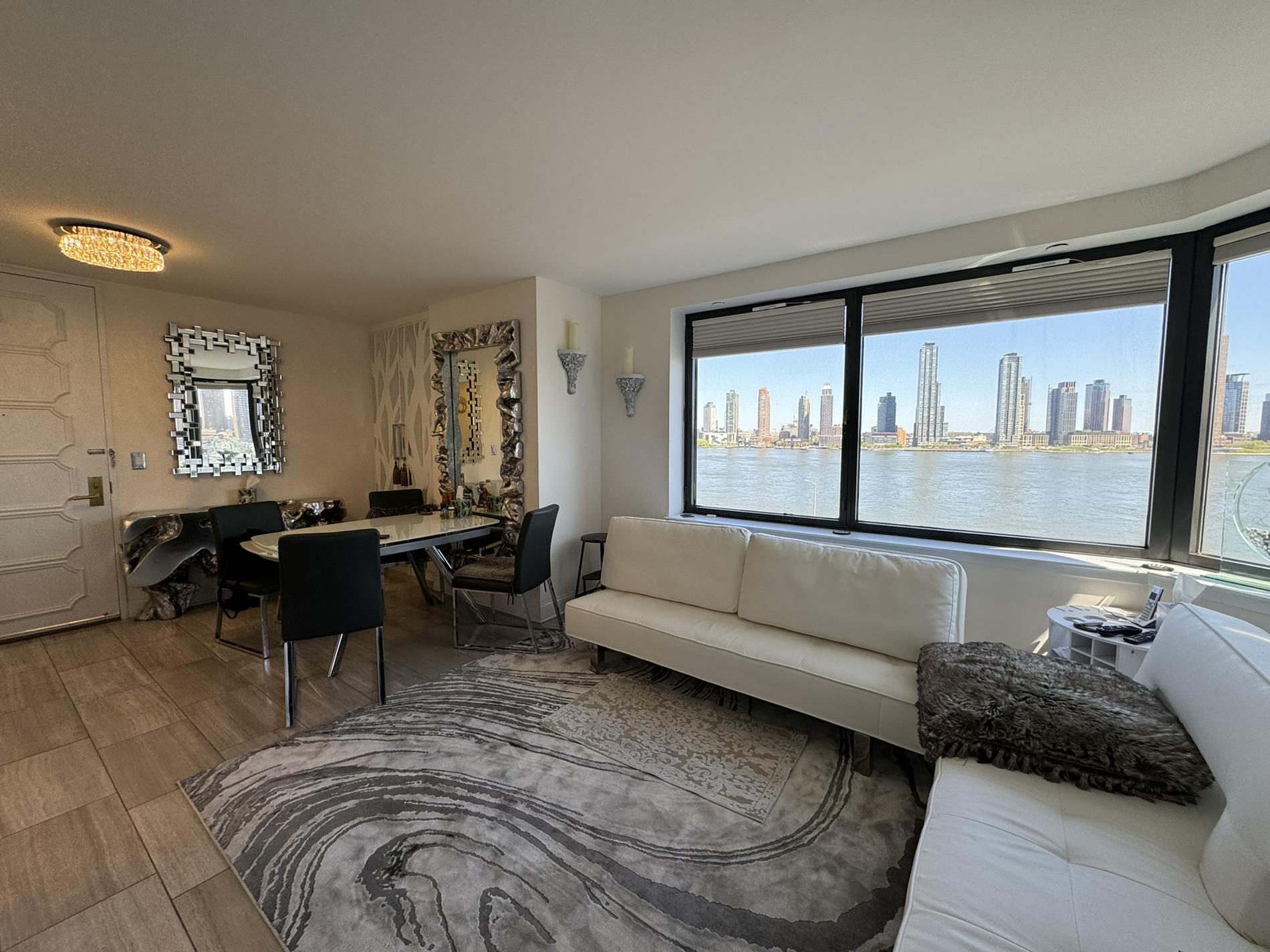 415 East 37th Street 7-F, Murray Hill, Midtown East, NYC - 2 Bedrooms  
4 Bathrooms  
4 Rooms - 
