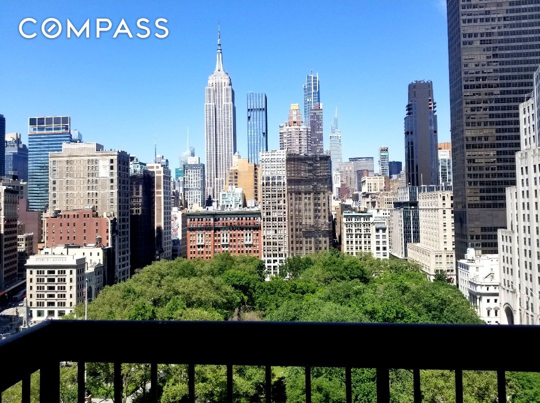 5 East 22nd Street 19M, Flatiron, Downtown, NYC - 2 Bedrooms  
1.5 Bathrooms  
3 Rooms - 