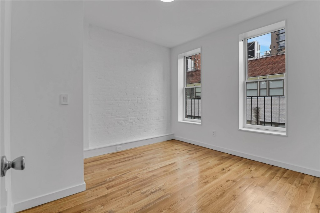 322 East 93rd Street 3C, Yorkville, Upper East Side, NYC - 1 Bedrooms  
1 Bathrooms  
3 Rooms - 