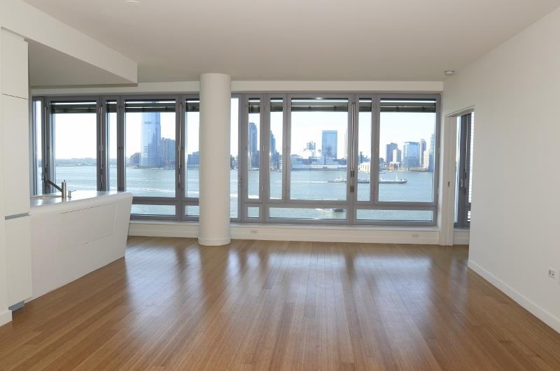 2 River Terrace 9-S, Battery Park City, Downtown, NYC - 2 Bedrooms  
2.5 Bathrooms  
5 Rooms - 