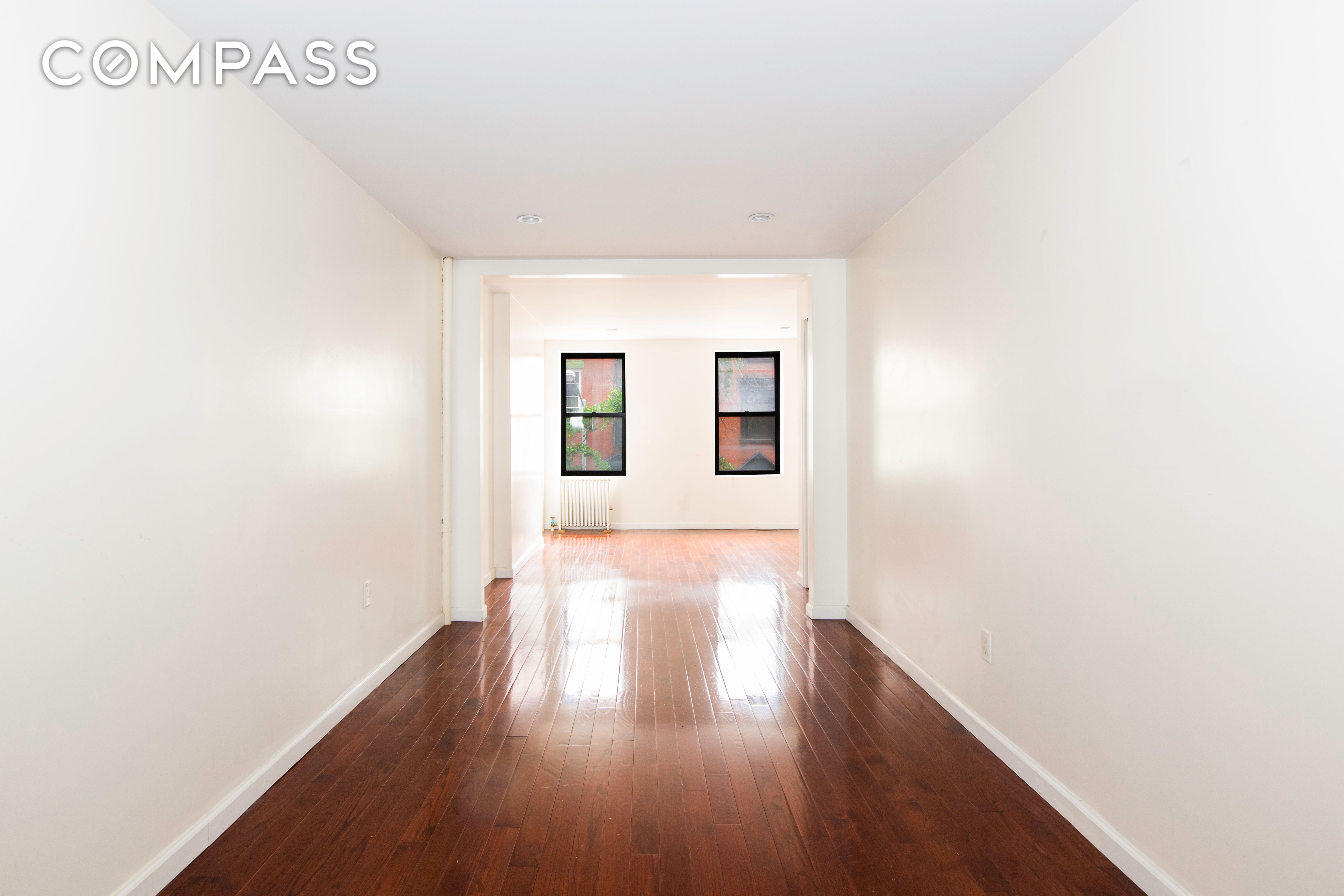 82 East 7th Street 1, East Village, Downtown, NYC - 1 Bathrooms  
1 Rooms - 