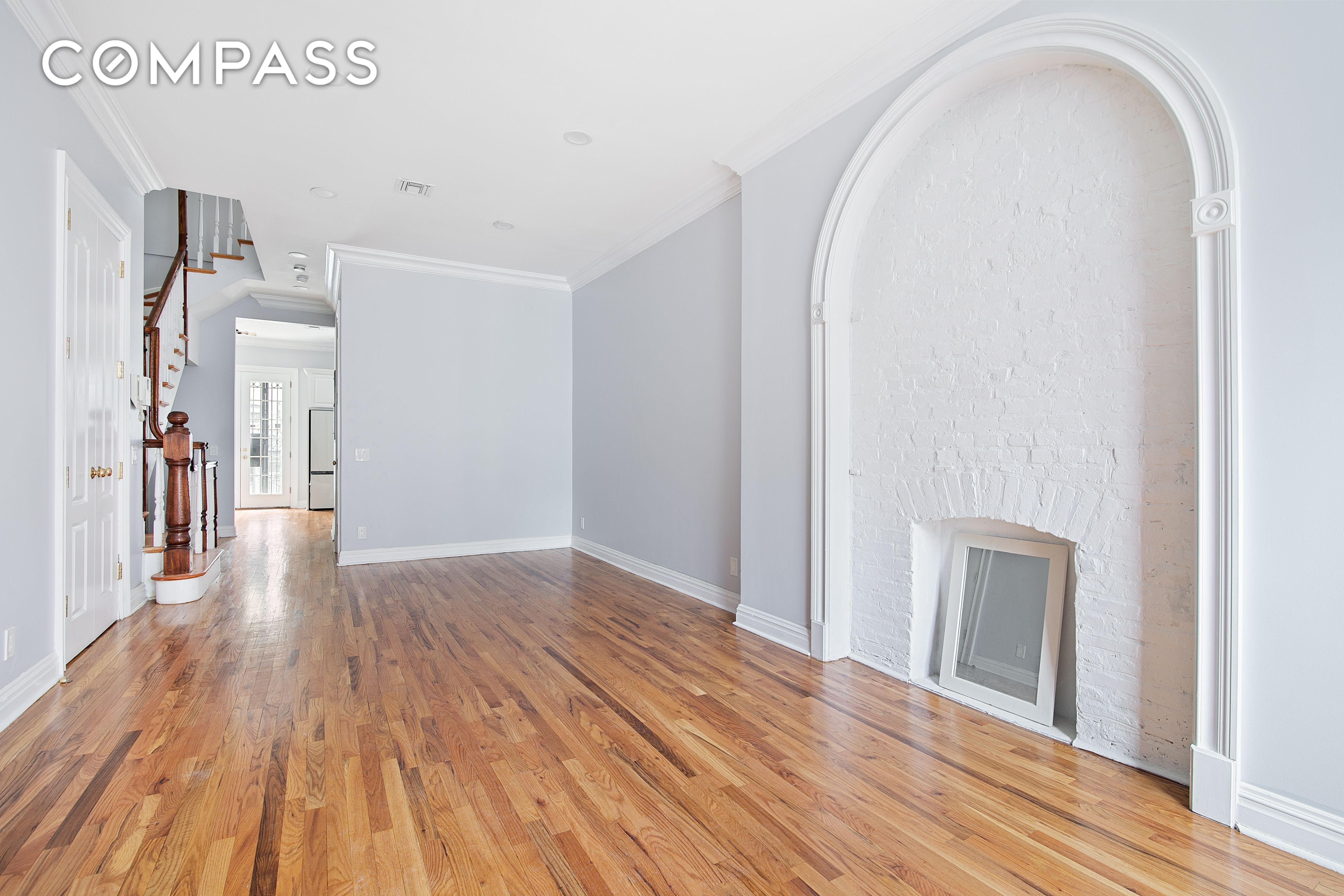 116 West 136th Street 2, Central Harlem, Upper Manhattan, NYC - 3 Bedrooms  
2.5 Bathrooms  
5 Rooms - 