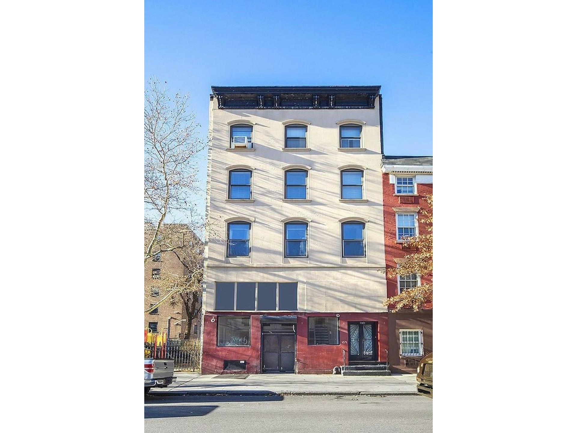 159 9th Avenue Ground, Chelsea,  - 1.5 Bathrooms  
6 Rooms - 