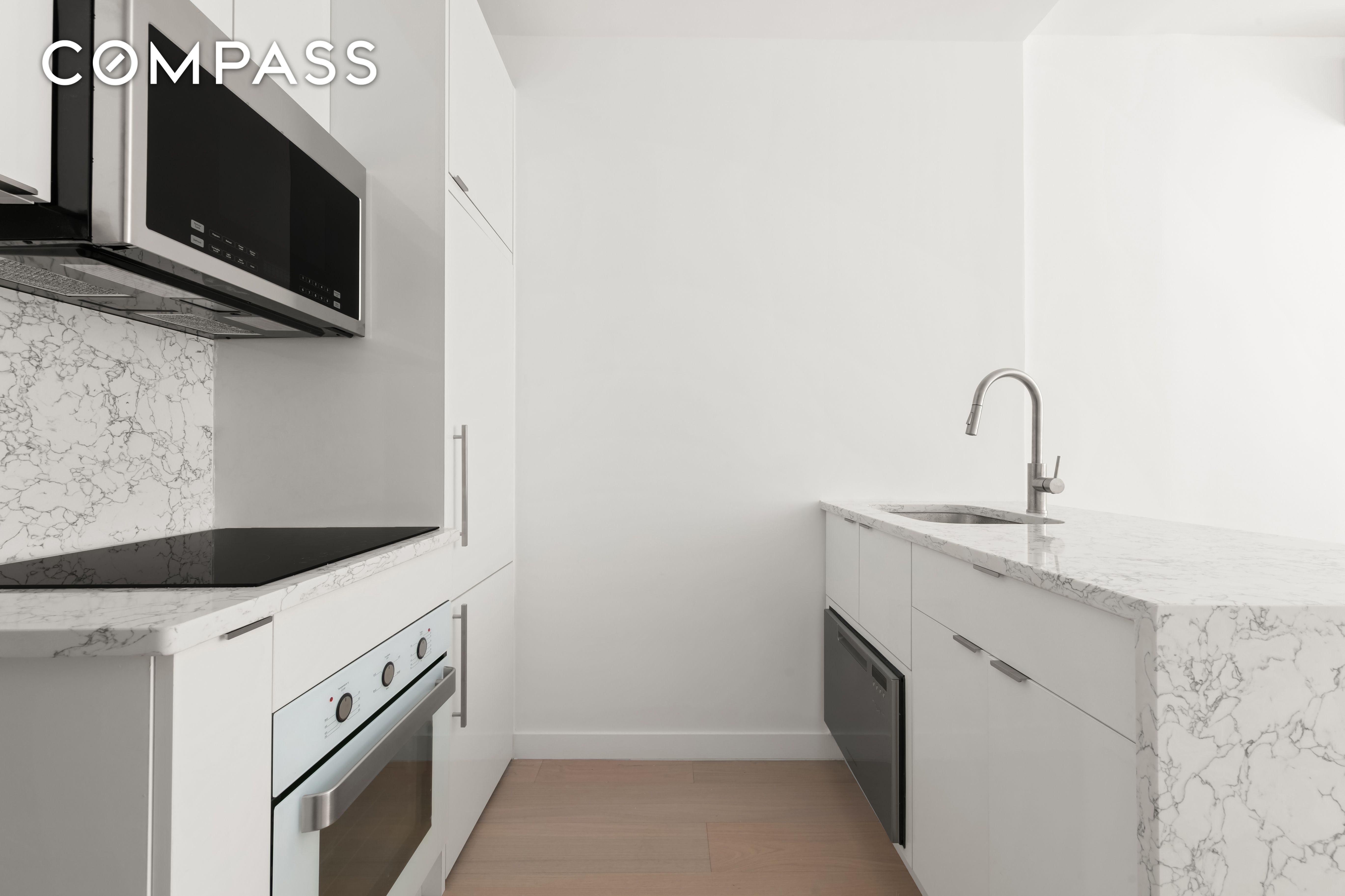 177 East 3rd Street 1E, East Village, Downtown, NYC - 2 Bedrooms  
2 Bathrooms  
5 Rooms - 