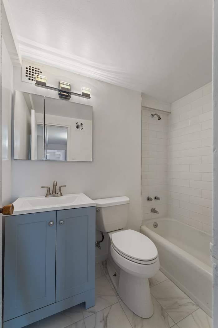 4901 Henry Hudson Parkway, New York, NY 10471, 1 Bedroom Bedrooms, 3 Rooms Rooms,1 BathroomBathrooms,Residential,For Sale,Windsor North,Henry Hudson,PRCH-8364766