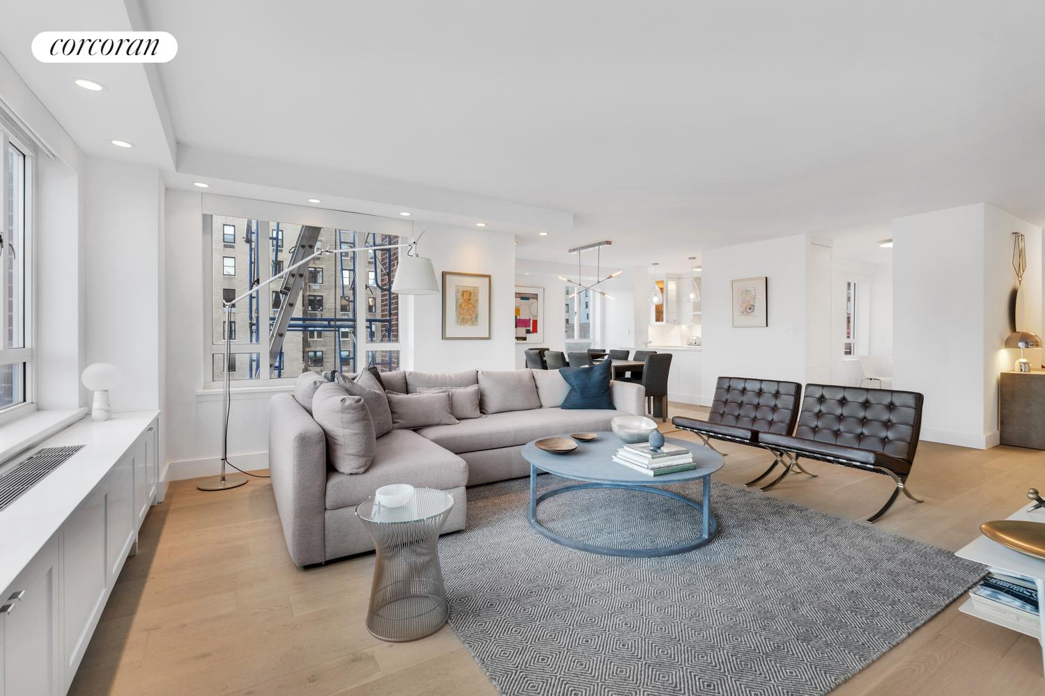 30 East 62nd Street 15A, Lenox Hill, Upper East Side, NYC - 2 Bedrooms  
1 Bathrooms  
4 Rooms - 