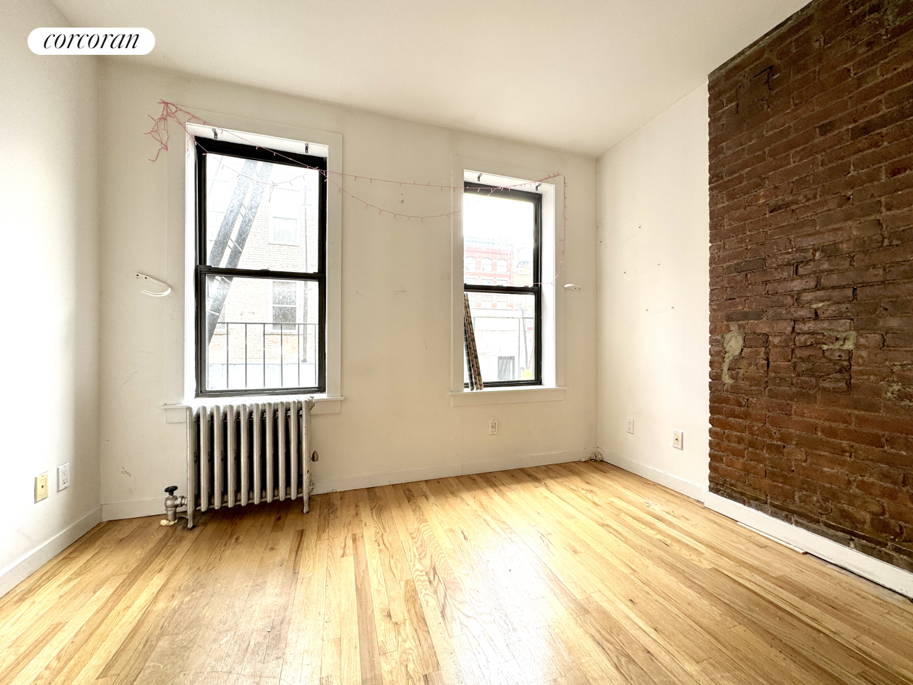 80 Thompson Street 13, Soho, Downtown, NYC - 1 Bedrooms  
1 Bathrooms  
3 Rooms - 