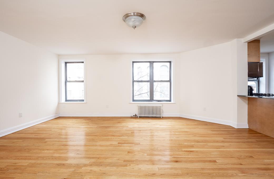 200 West 99th Street 3-W, Upper West Side, Upper West Side, NYC - 3 Bedrooms  
2 Bathrooms  
4 Rooms - 