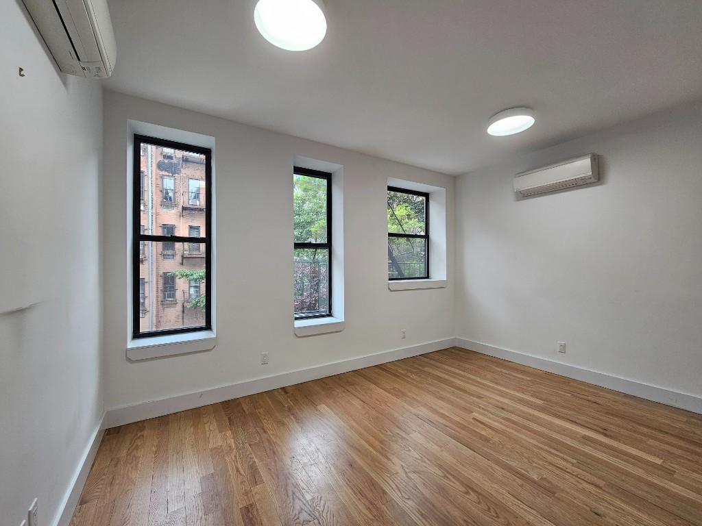322 East 93rd Street 3D, Yorkville, Upper East Side, NYC - 1 Bedrooms  
1 Bathrooms  
3 Rooms - 