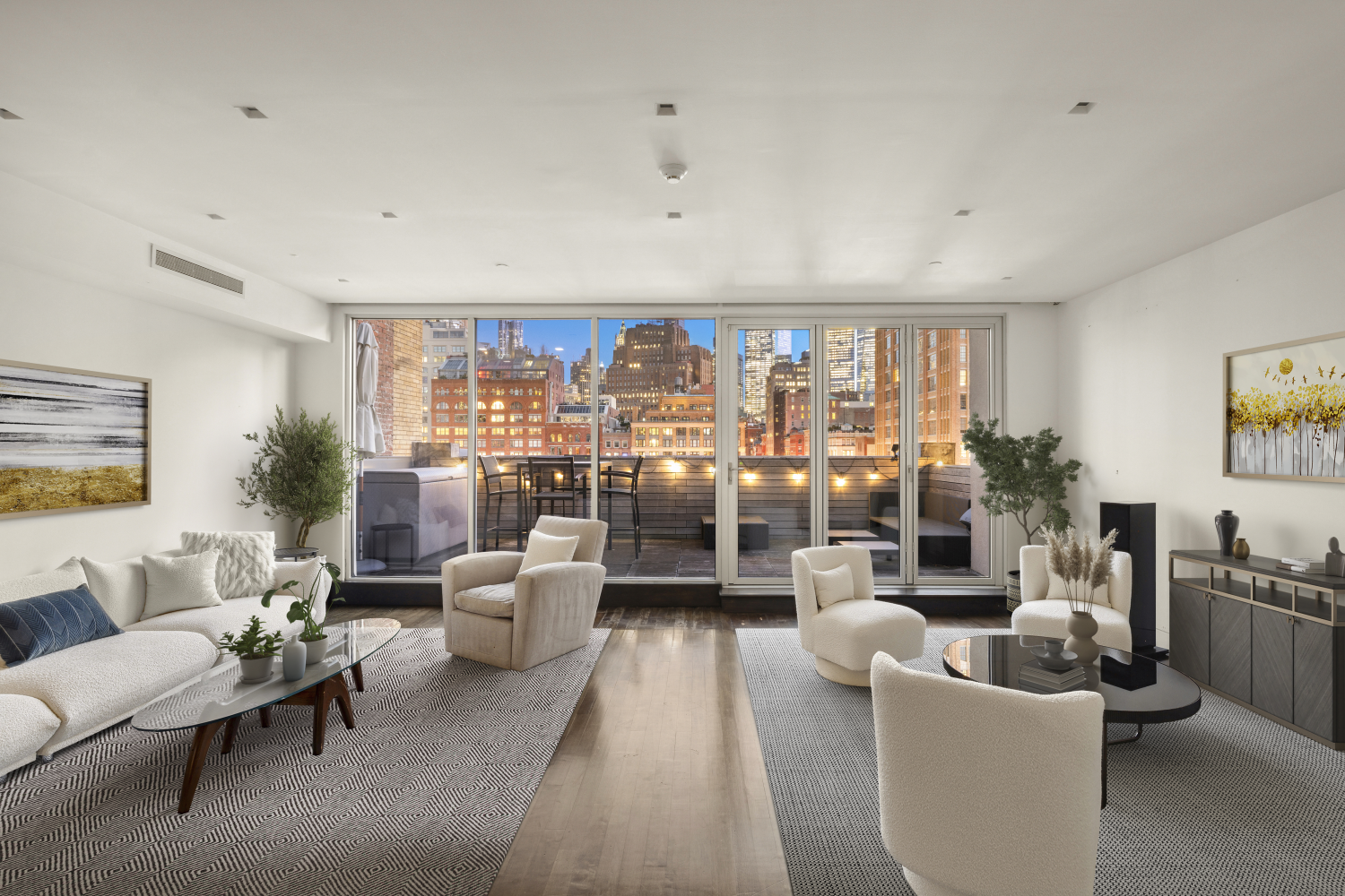 46 Laight Street Penthouse, Tribeca, Downtown, NYC - 4 Bedrooms  
4.5 Bathrooms  
10 Rooms - 