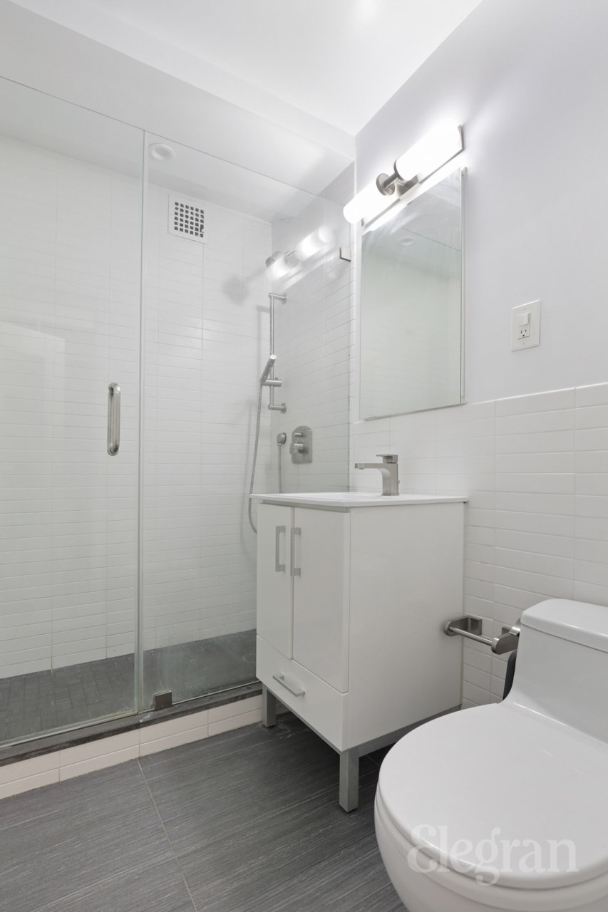 333 E 14th Street, New York, NY 10003, 2 Rooms Rooms,1 BathroomBathrooms,Residential,For Sale,14th,OLRS-32959