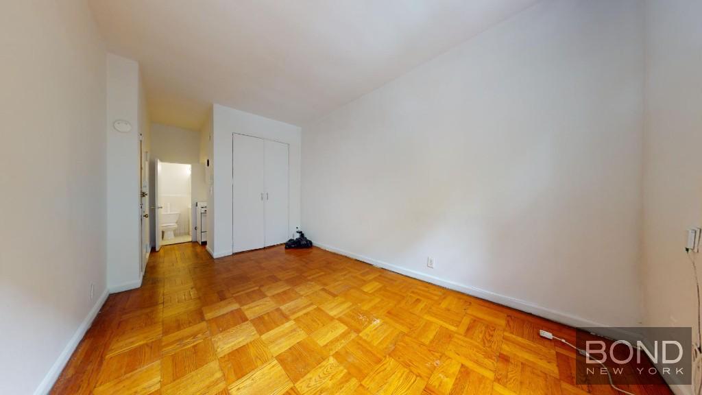 219 East 76th Street 4A, Upper East Side, Upper East Side, NYC - 1 Bathrooms  
2 Rooms - 