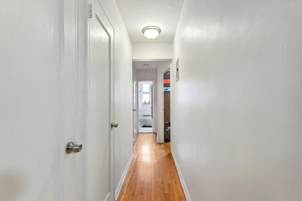 88-10 35th Avenue, New York, NY 11372, 1 Bedroom Bedrooms, 3 Rooms Rooms,1 BathroomBathrooms,Residential,For Sale,35th,RLMX-99733