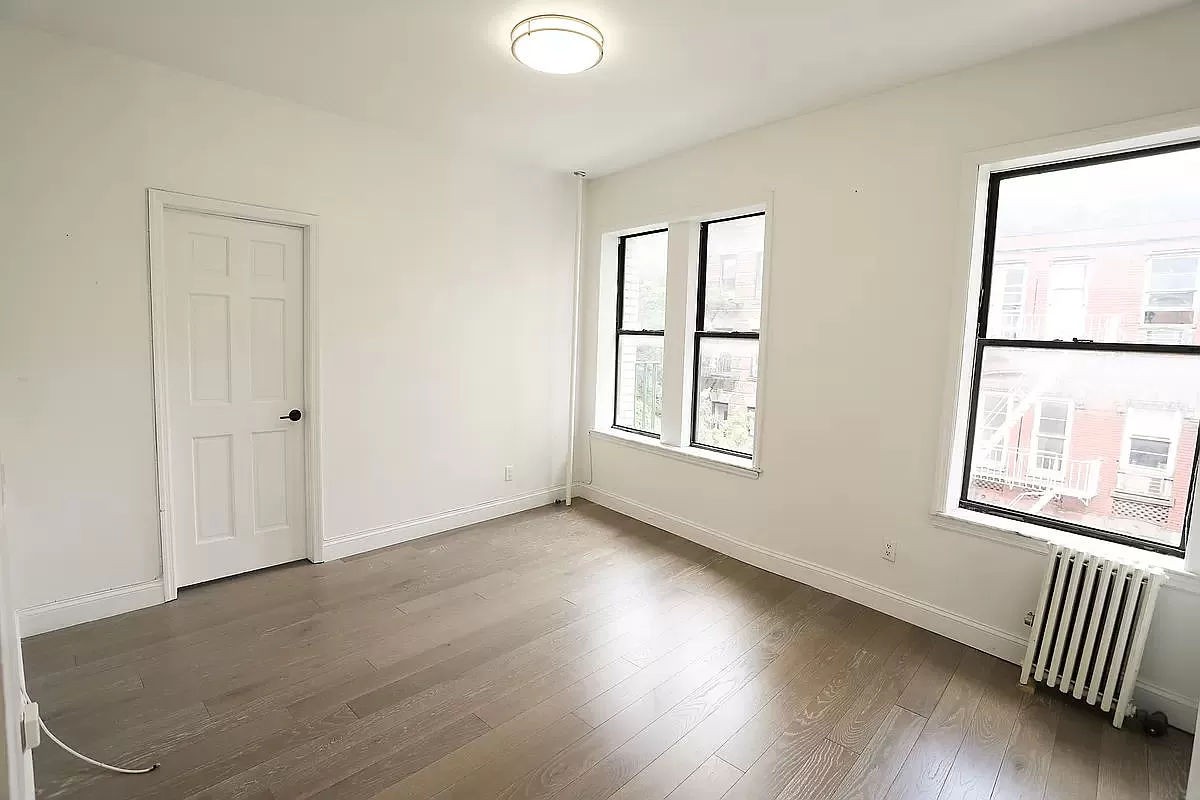 102 Christopher Street 3B, West Village, Downtown, NYC - 1 Bedrooms  
1 Bathrooms  
3 Rooms - 