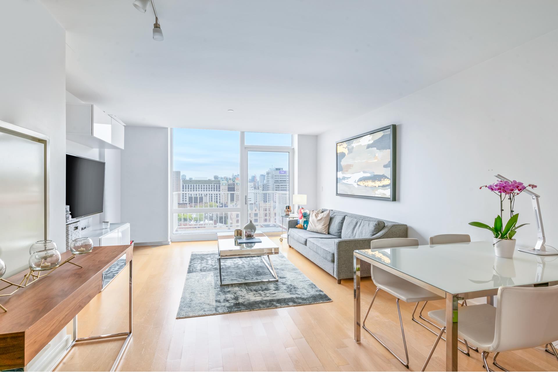 340 East 23rd Street 16D, Gramercy Park, Downtown, NYC - 2 Bedrooms  
2 Bathrooms  
5 Rooms - 
