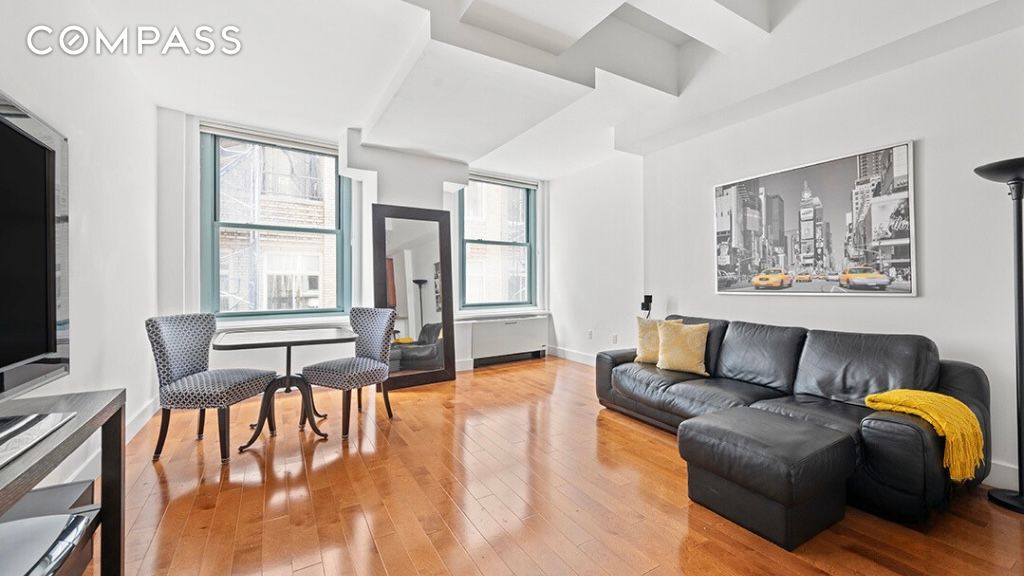 80 John Street 11E, Financial District, Downtown, NYC - 1 Bathrooms  
2 Rooms - 