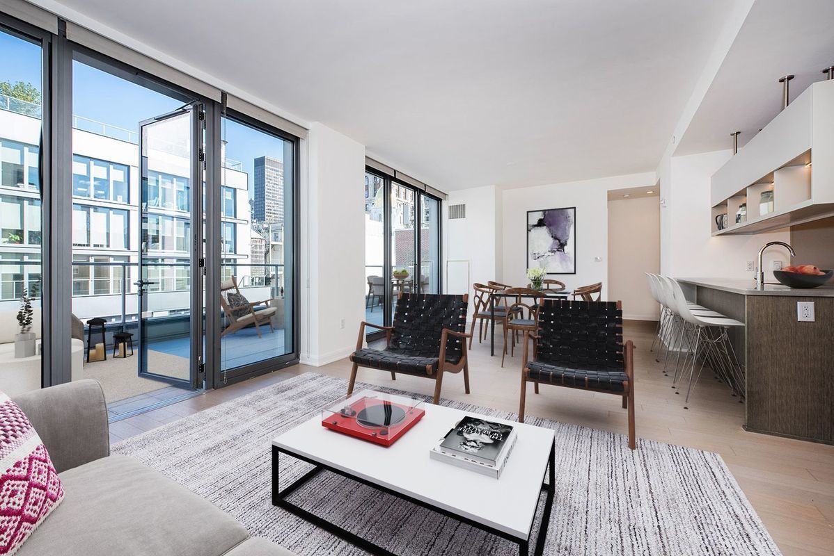 7 West 21st Street 3-I, Flatiron District, Downtown, NYC - 2 Bedrooms  
2 Bathrooms  
4 Rooms - 