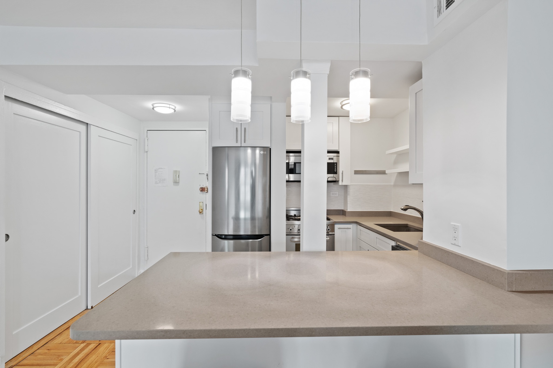 Photo 1 of 160 East 27th Street 12-F, Midtown East, NYC, $3,750, Web #: 1075521624