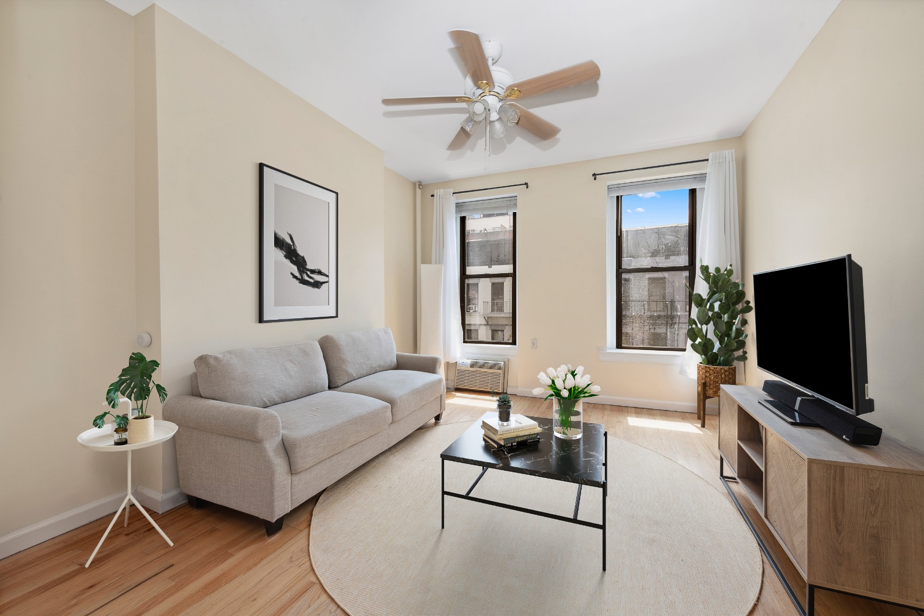 521 East 83rd Street 5E, Yorkville, Upper East Side, NYC - 1 Bedrooms  
1 Bathrooms  
4 Rooms - 