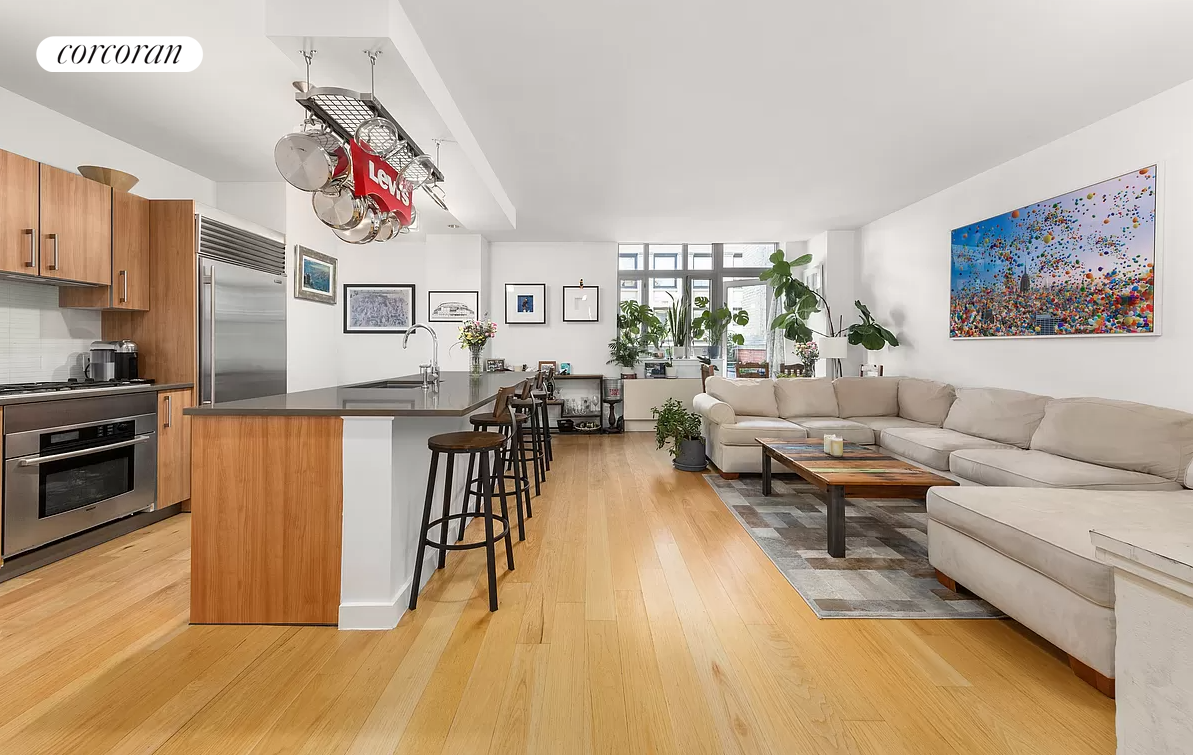 125 West 22nd Street 13A, Chelsea, Downtown, NYC - 2 Bedrooms  
2 Bathrooms  
4 Rooms - 
