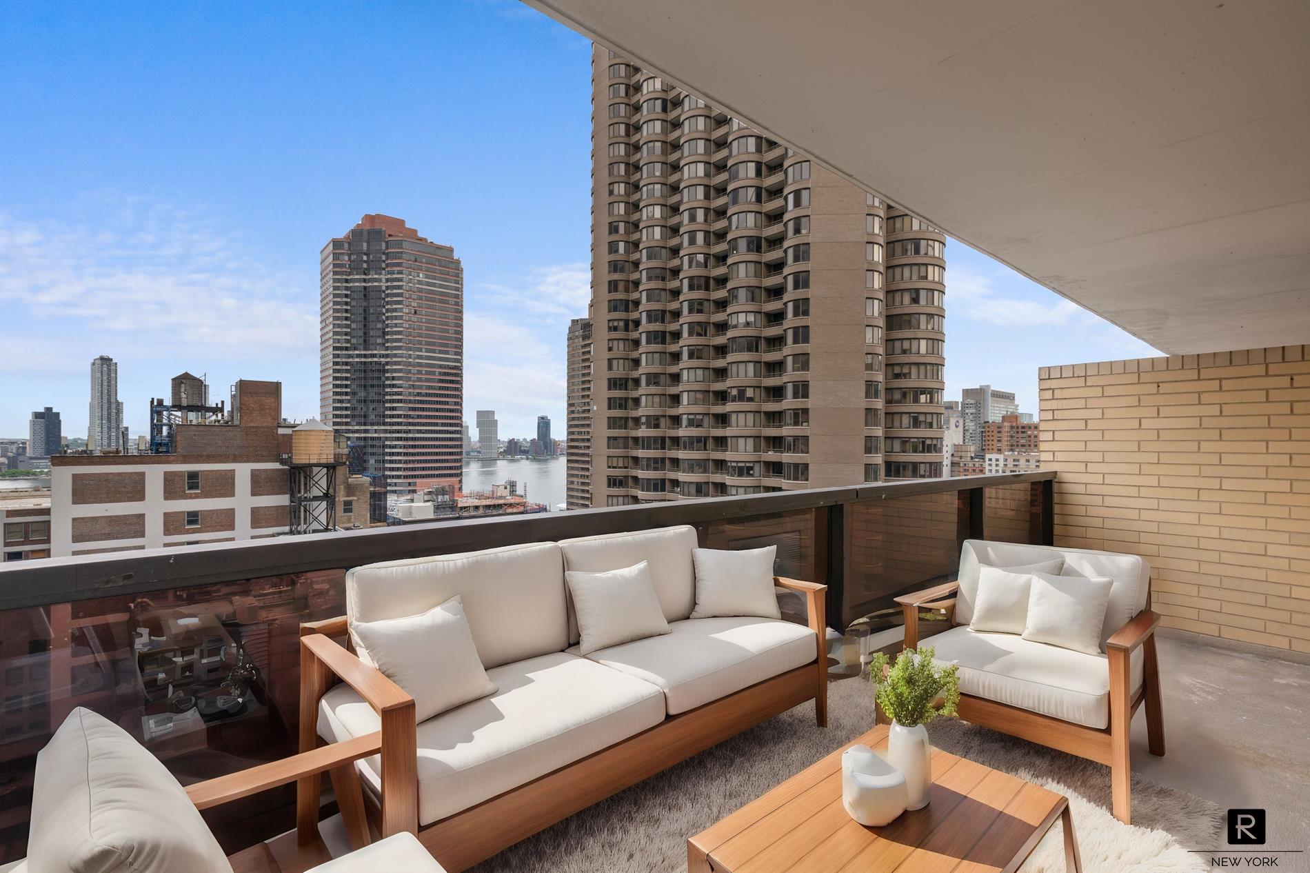 311 East 38th Street 17C, Murray Hill, Midtown East, NYC - 1 Bedrooms  
1 Bathrooms  
3 Rooms - 
