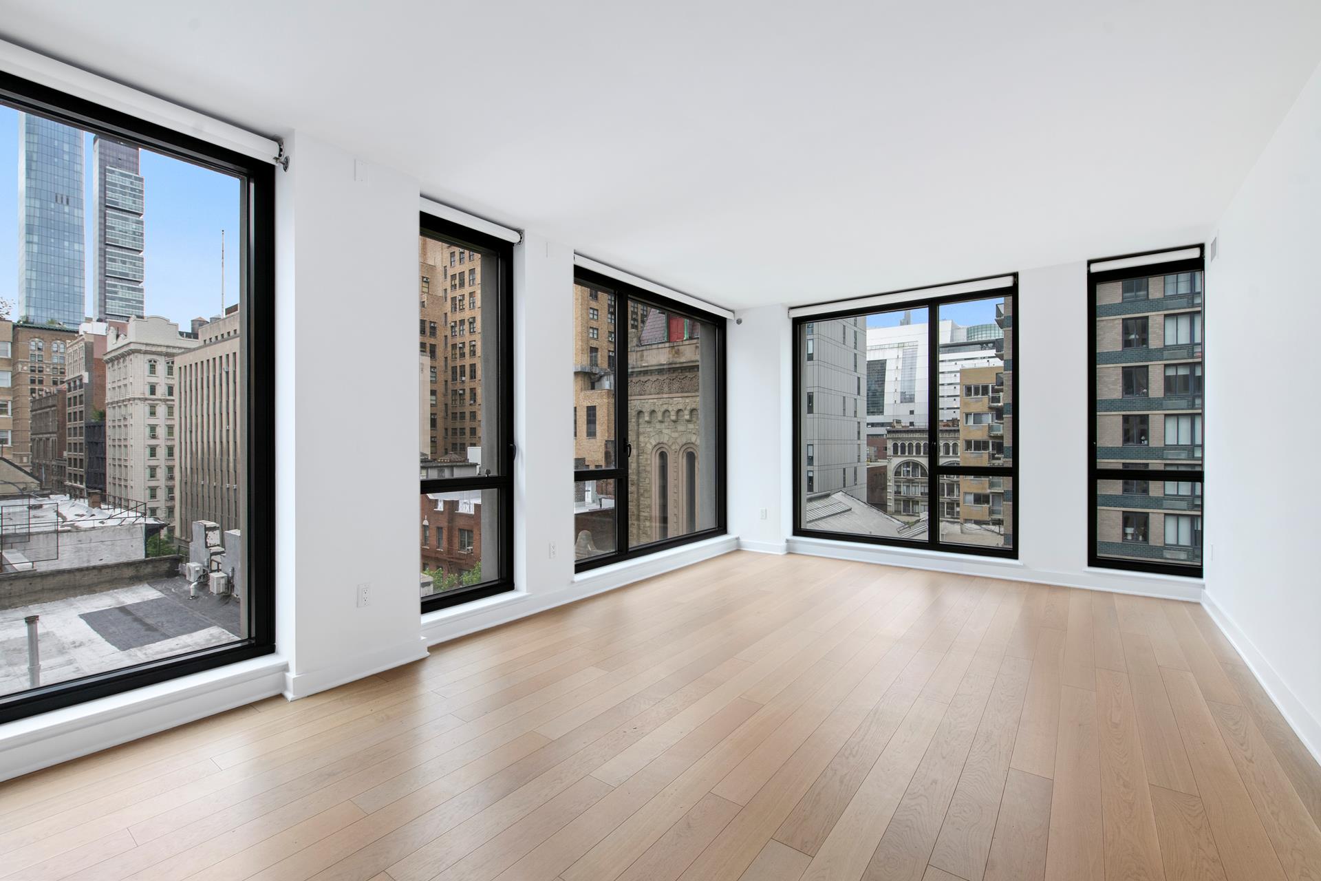 160 East 22nd Street 9A, Gramercy Park, Downtown, NYC - 2 Bedrooms  
2 Bathrooms  
3 Rooms - 