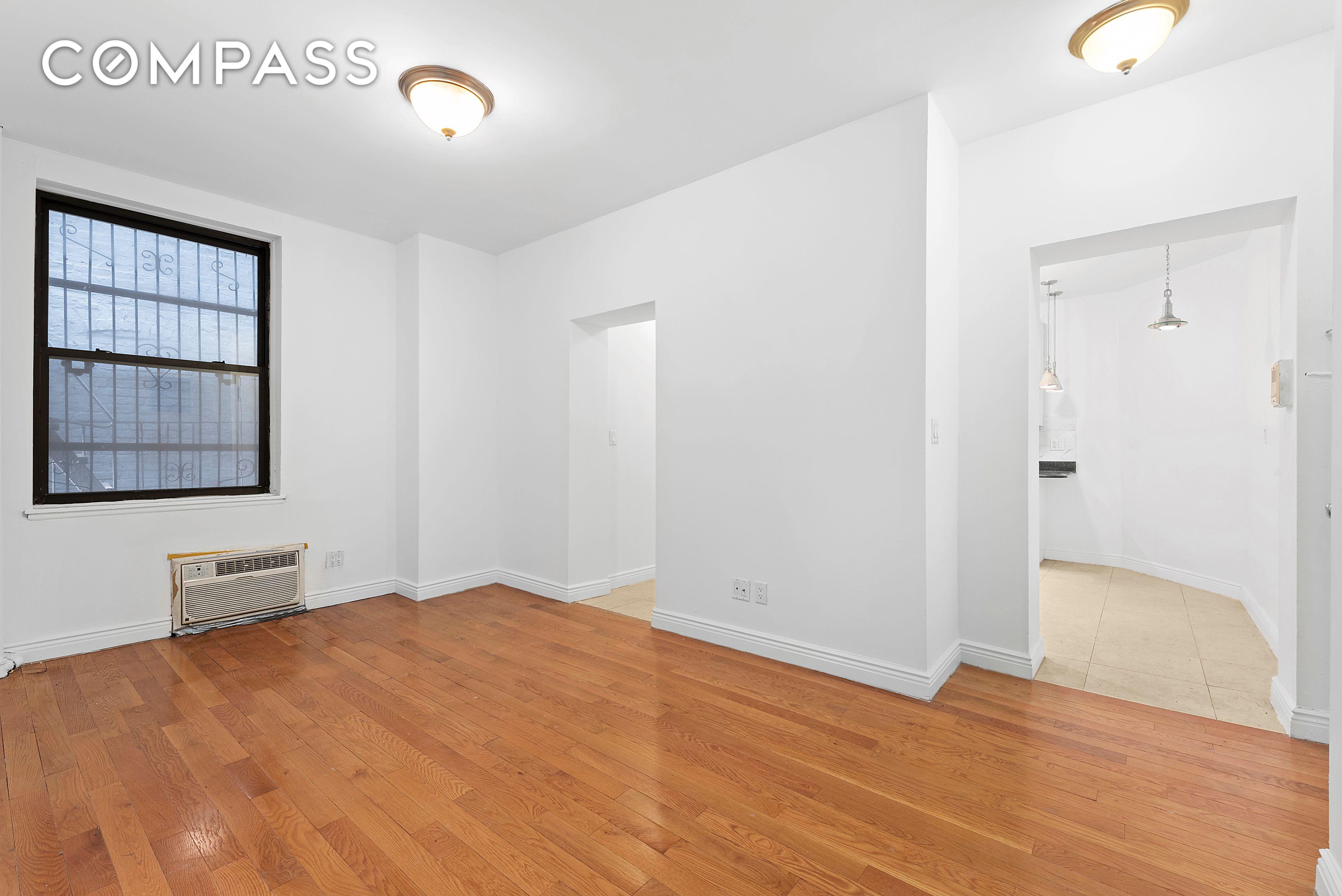 1716 2nd Avenue 3D, Upper East Side, Upper East Side, NYC - 2 Bedrooms  
1.5 Bathrooms  
3 Rooms - 