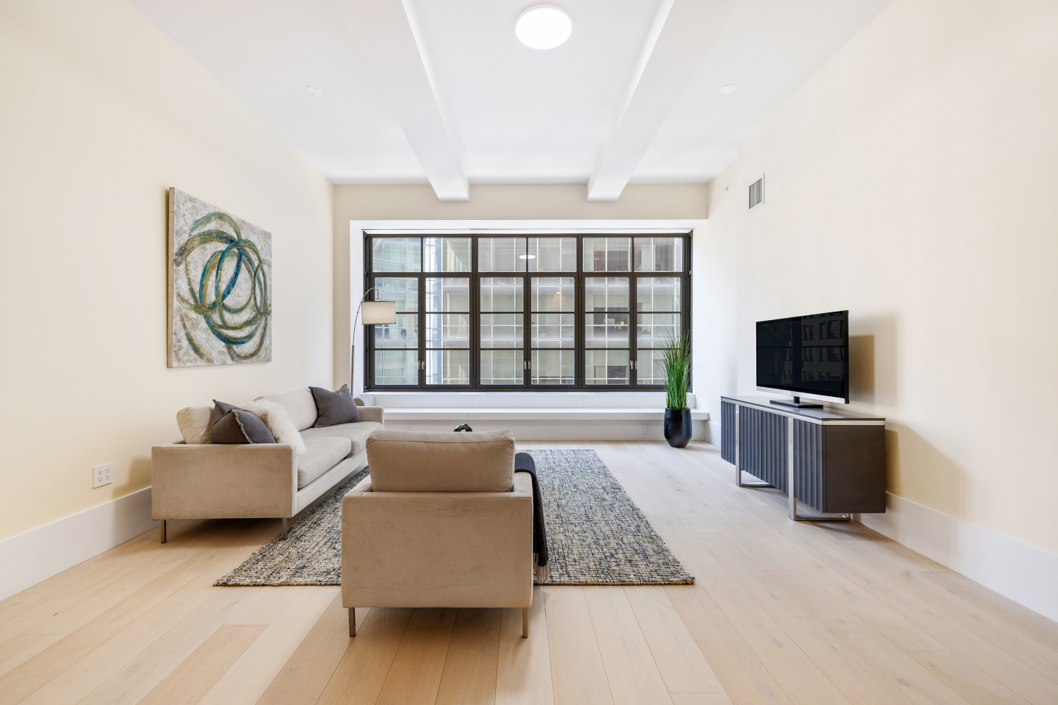 404 Park Avenue 8D, Nomad, Downtown, NYC - 3 Bedrooms  
2.5 Bathrooms  
5 Rooms - 