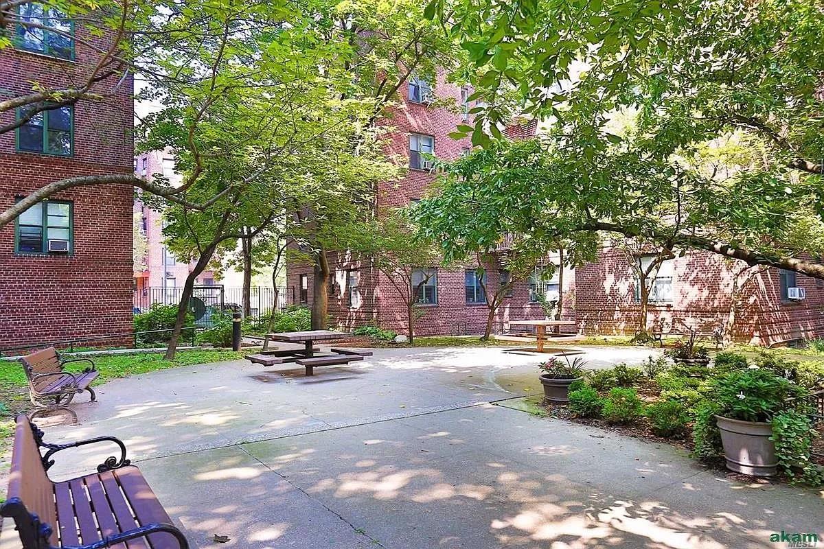 34-21 78th Street, New York, NY 11372, 1 Bedroom Bedrooms, 4 Rooms Rooms,1 BathroomBathrooms,Residential,For Sale,78th,OLRS-2088813