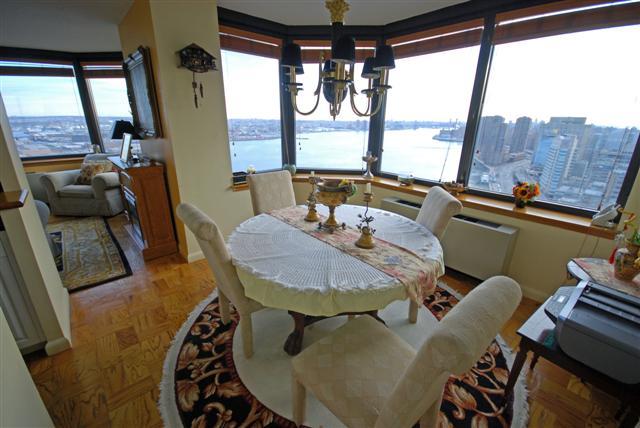 415 East 37th Street 31F, Murray Hill, Midtown East, NYC - 2 Bedrooms  
2.5 Bathrooms  
5 Rooms - 