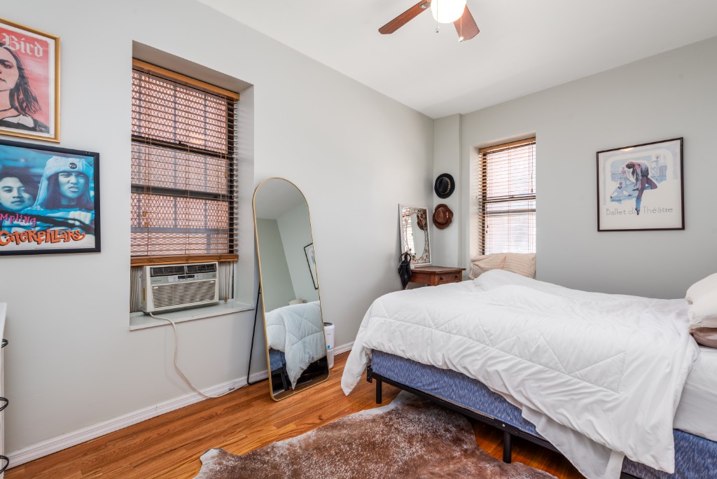 39-75 56th Street, New York, NY 11377, 1 Bedroom Bedrooms, 3 Rooms Rooms,1 BathroomBathrooms,Residential,For Sale,56th,RLMX-100108