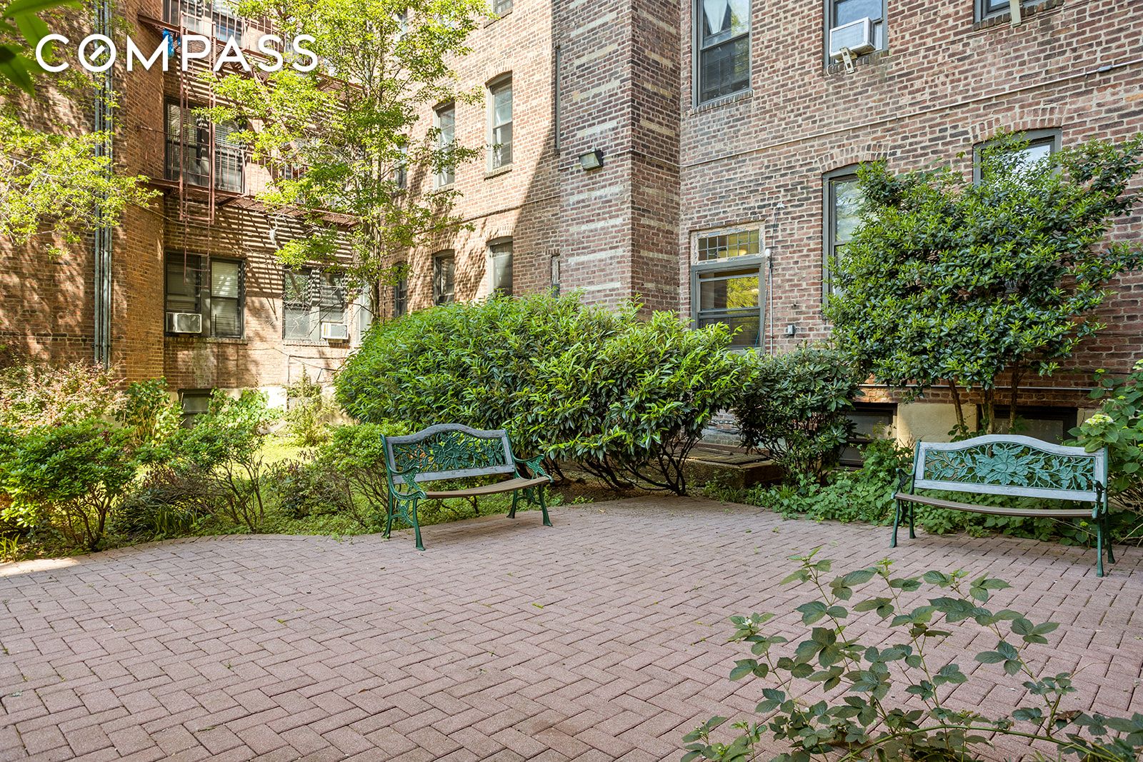 92-05 Whitney Avenue, New York, NY 11373, 2 Bedrooms Bedrooms, 5 Rooms Rooms,1 BathroomBathrooms,Residential,For Sale,Whitney,COMP-1586494716389033321