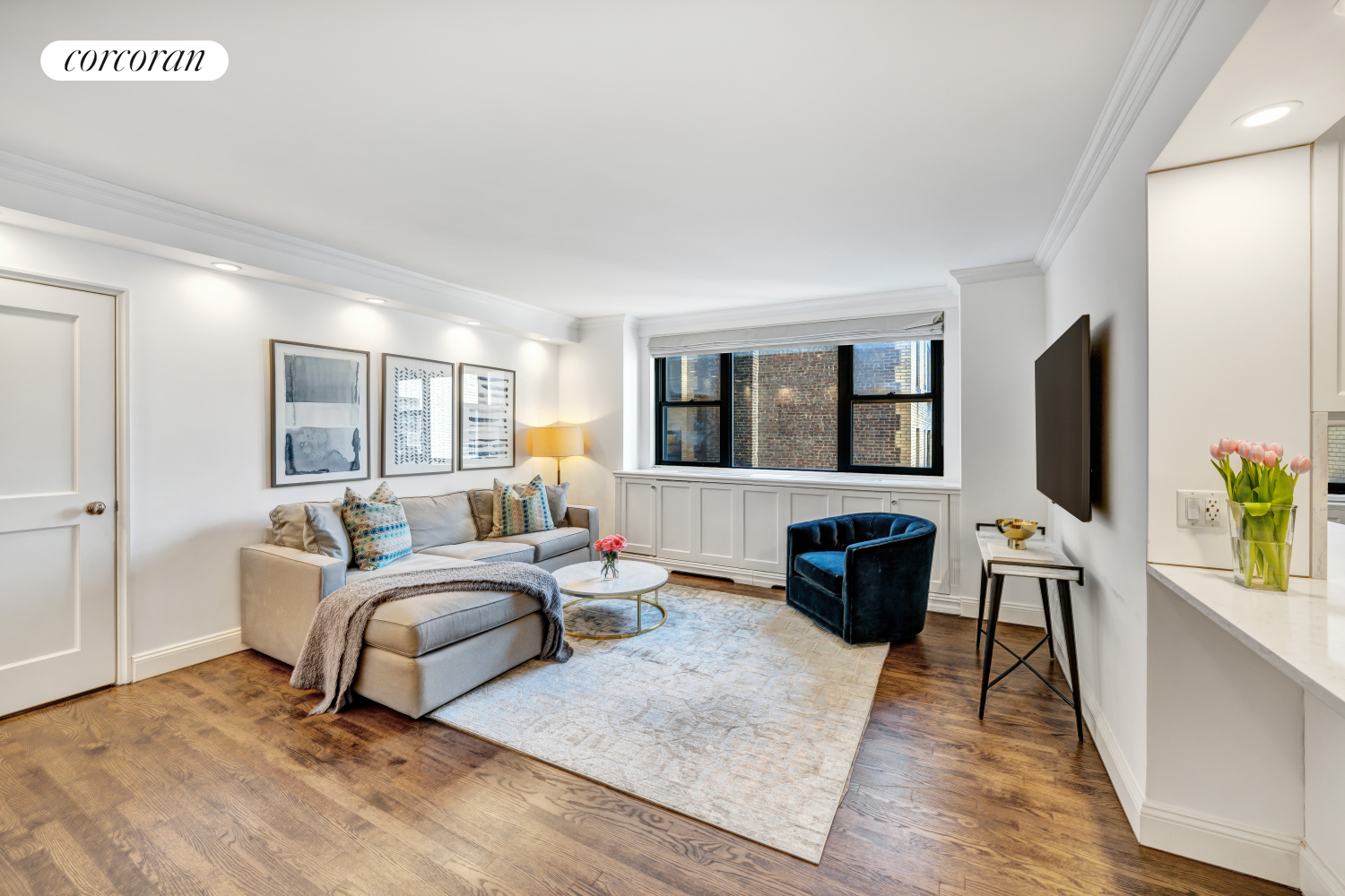 315 East 72nd Street 9Fg, Lenox Hill, Upper East Side, NYC - 2 Bedrooms  
2 Bathrooms  
4 Rooms - 
