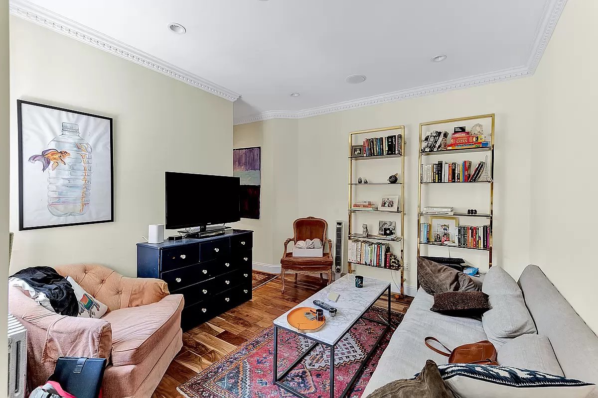 102 Christopher Street 2E, West Village, Downtown, NYC - 1 Bedrooms  
1 Bathrooms  
3 Rooms - 