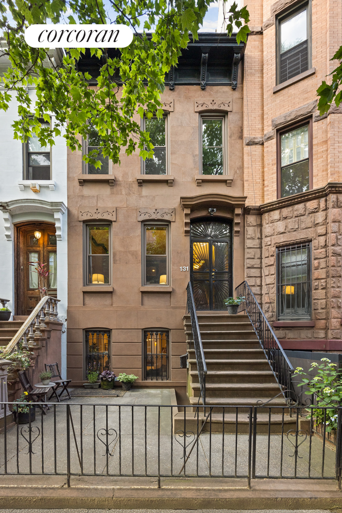 131 Garfield Place, Park Slope, Brooklyn, New York - 3 Bedrooms  
3 Bathrooms  
7 Rooms - 