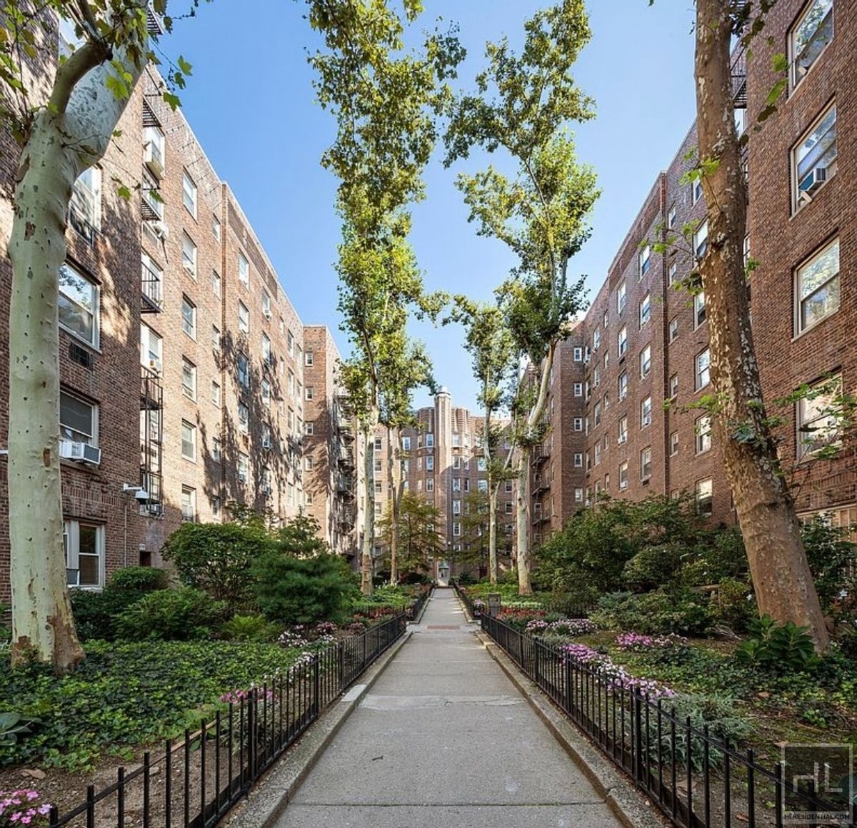 48-17 42nd Street, New York, NY 11104, 1 Bedroom Bedrooms, 3 Rooms Rooms,1 BathroomBathrooms,Residential,For Sale,42nd,RLMX-100257