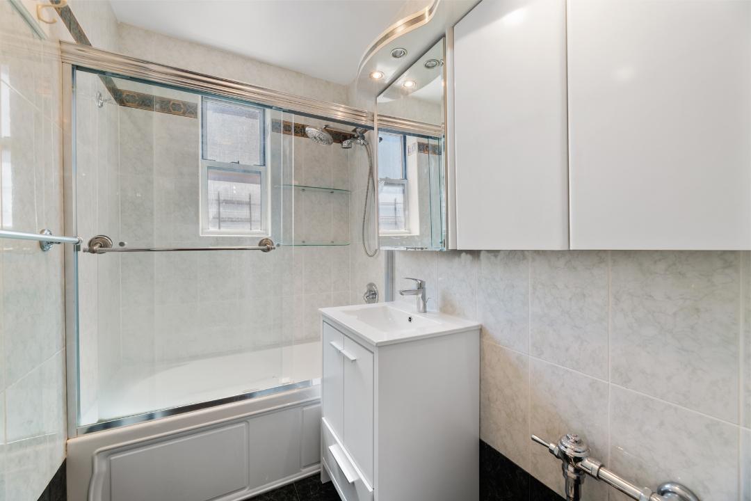 65-65 WETHEROLE Street, New York, NY 11374, 1 Bedroom Bedrooms, 5 Rooms Rooms,1 BathroomBathrooms,Residential,For Sale,Crestwood,WETHEROLE,RPLU-217123041902